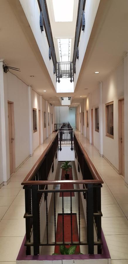 Hotel Dequr Jakarta Kota Exteriör bild
