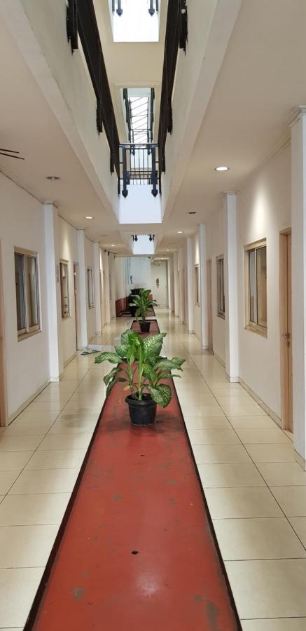 Hotel Dequr Jakarta Kota Exteriör bild