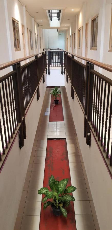 Hotel Dequr Jakarta Kota Exteriör bild