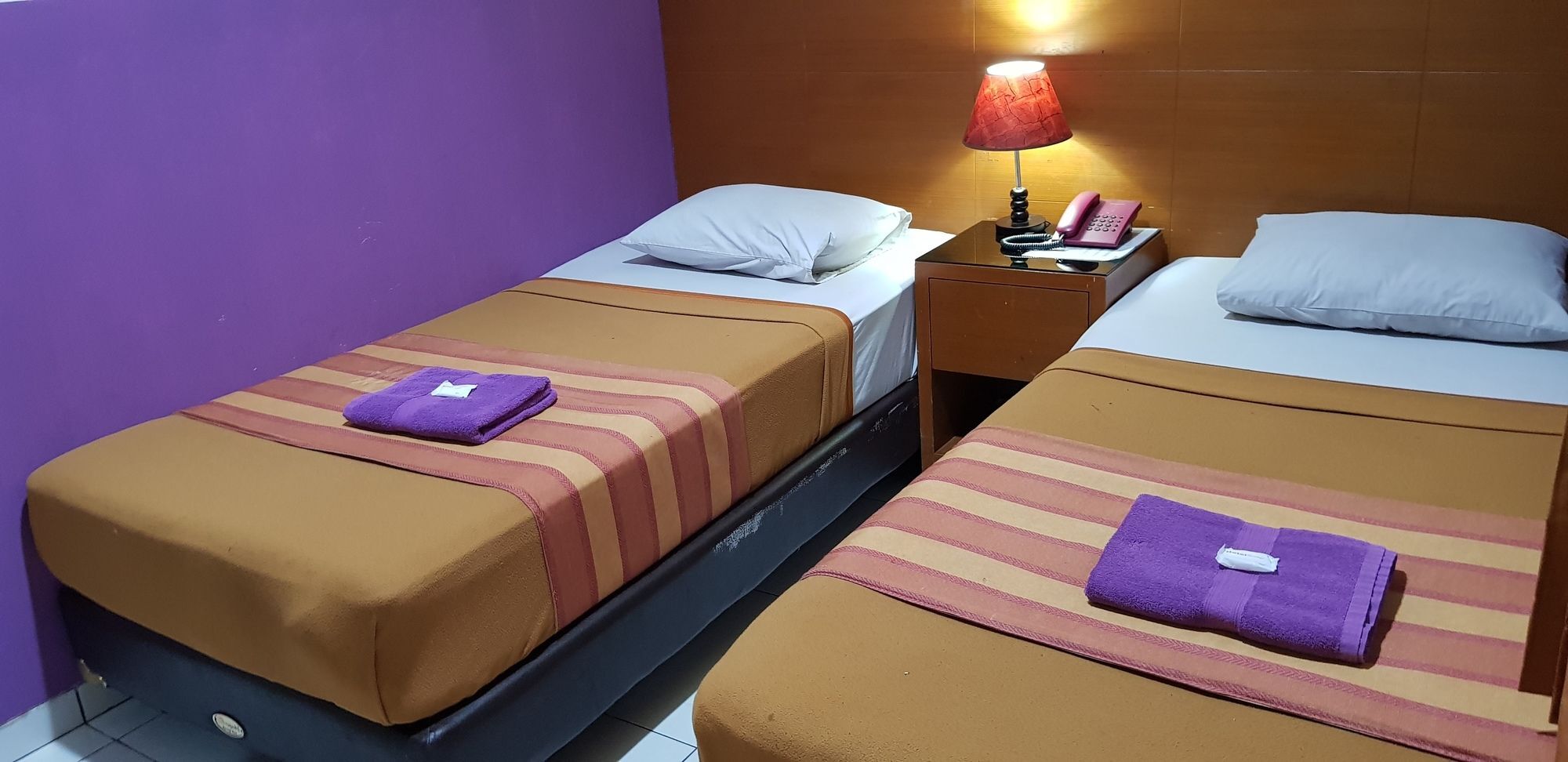 Hotel Dequr Jakarta Kota Exteriör bild